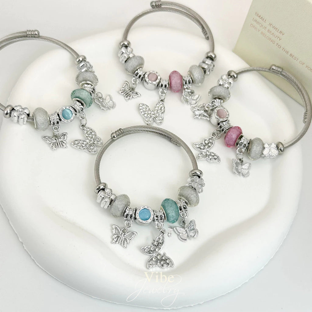 🦋 [New] Blue Stone Butterfly Charm Bracelet (Silver 925) 🦋