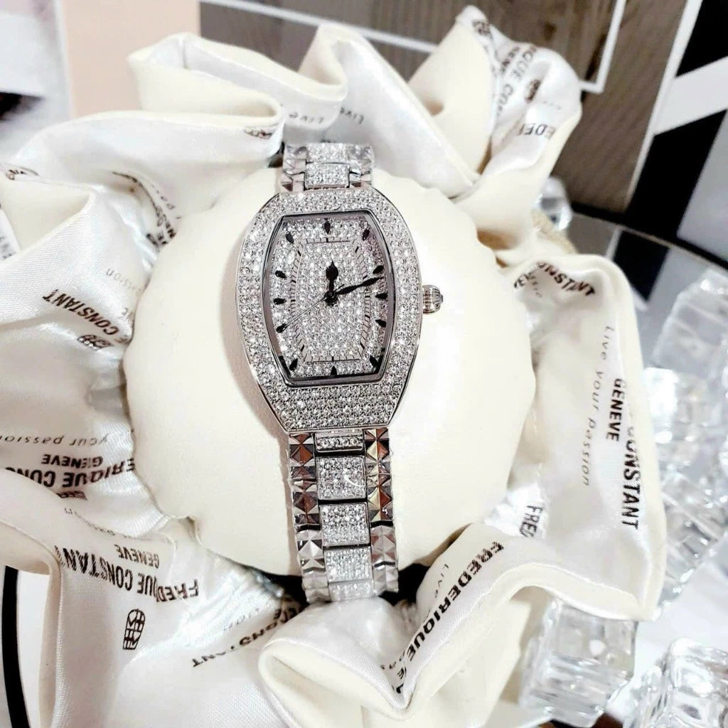 DAVENA Women's Watch with High-Quality Rhinestone Embellishments