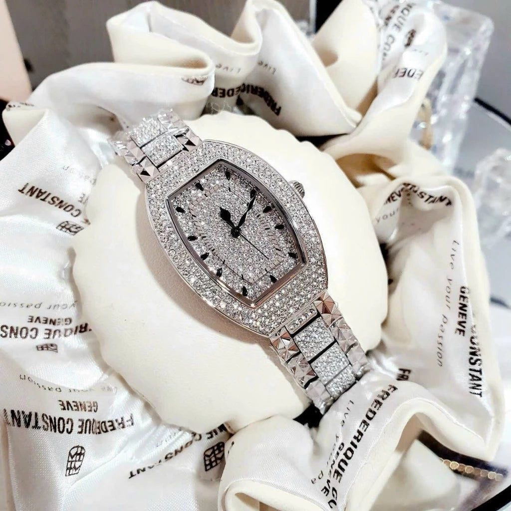 DAVENA Women's Watch with High-Quality Rhinestone Embellishments