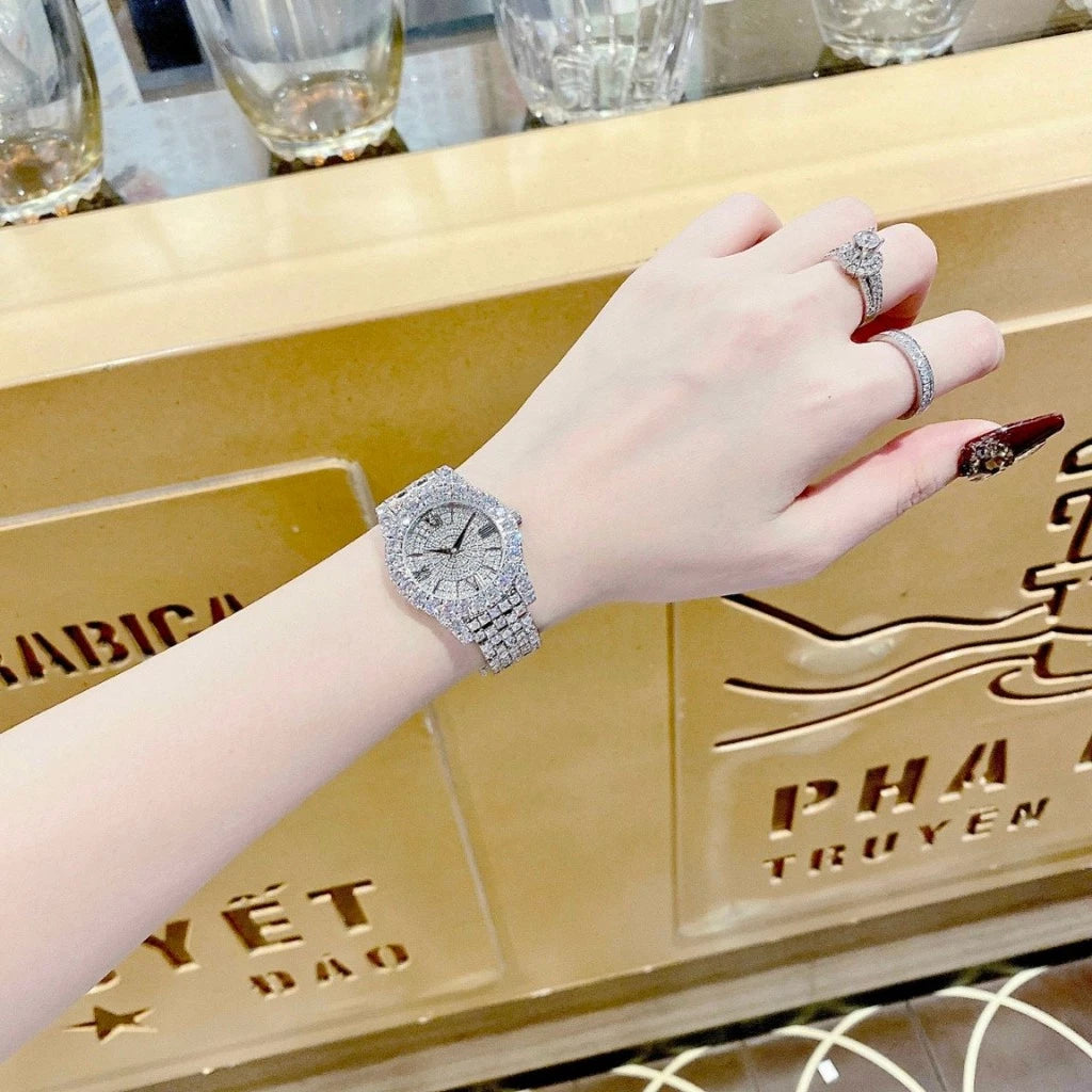 Chopard Luxury Women’s Watch with Diamond Accents